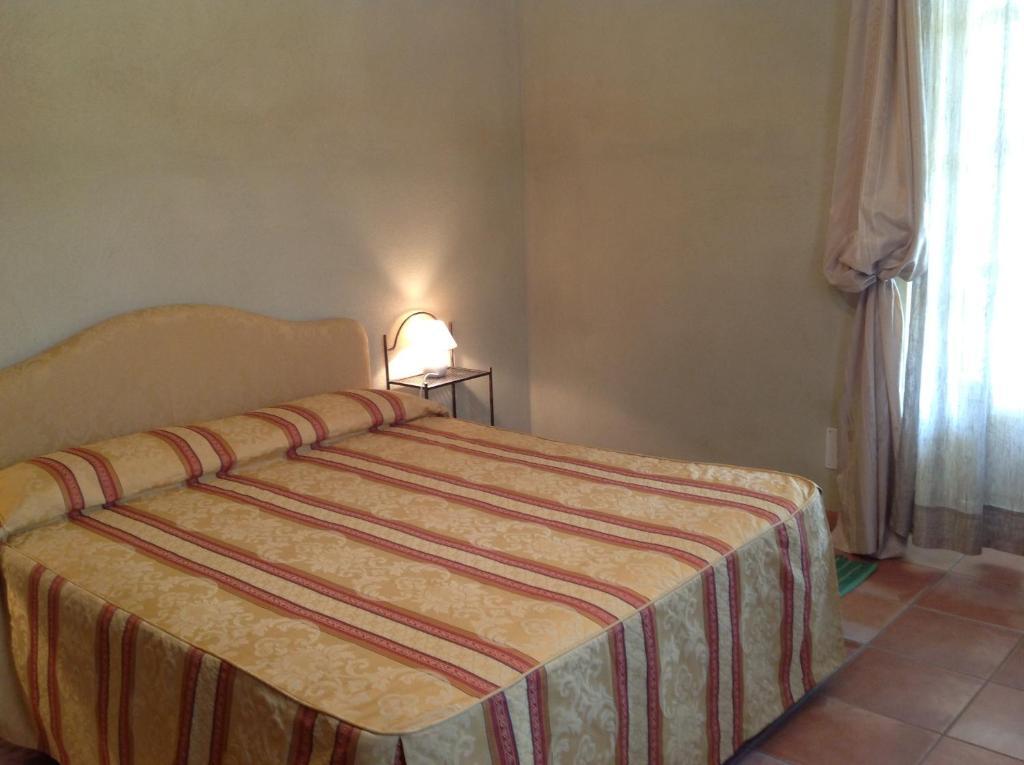 Locanda San Lorenzo Roddino Szoba fotó